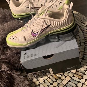 Nike Air Vapormax 360